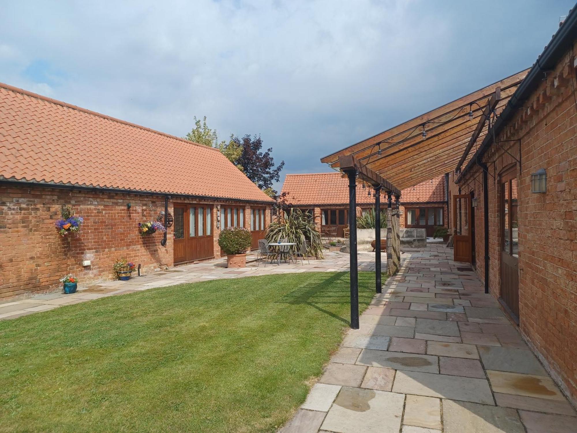 Woodlands Holiday Homes South Clifton Extérieur photo